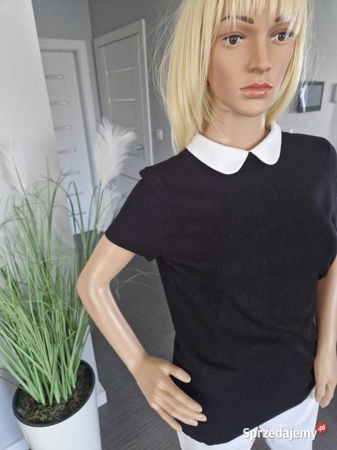 Bluzka sweterek z białym kołnierzykiem Nowogard