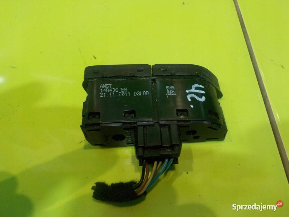 FORD C II MK2 20 TDCI 12r 5D panel przelacznikow