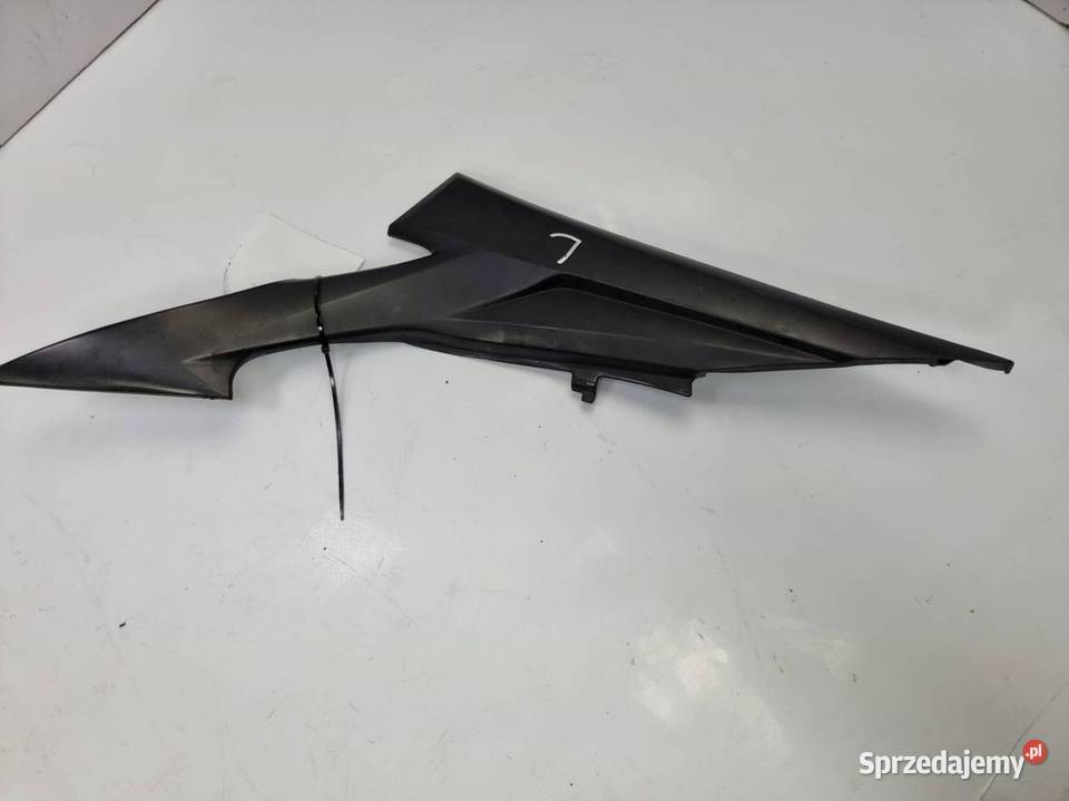 OSŁONA SUZUKI GSR 600 BOK OWIEWKI REZERWACJA Lipno sprzedam