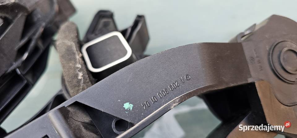 Pedał gazu potencjometr mercedes w203 2033000104 Zbąszyń sprzedam