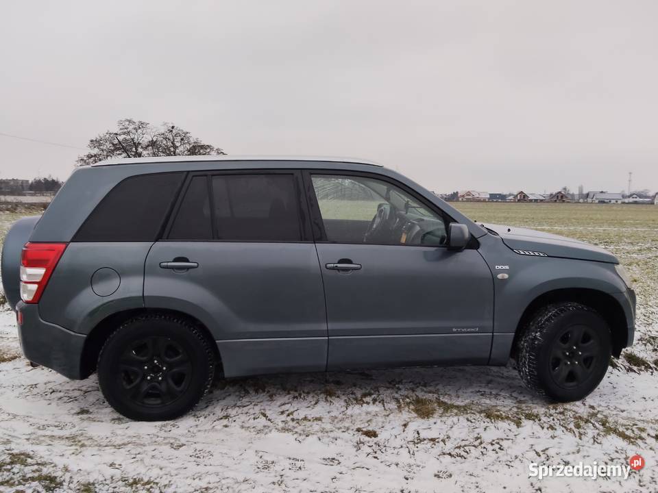 Sprzedam śliczną Suzuki grand vitare Motoryzacja