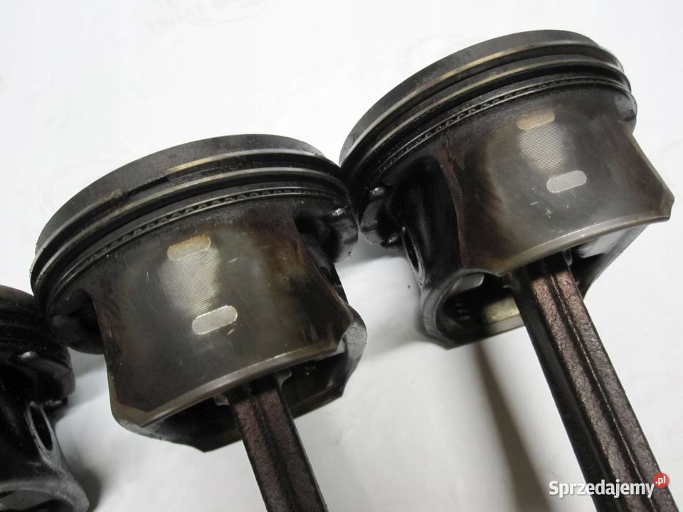 Opel Corsa 12 16V B12XER 15R 70 73L41 Tłok