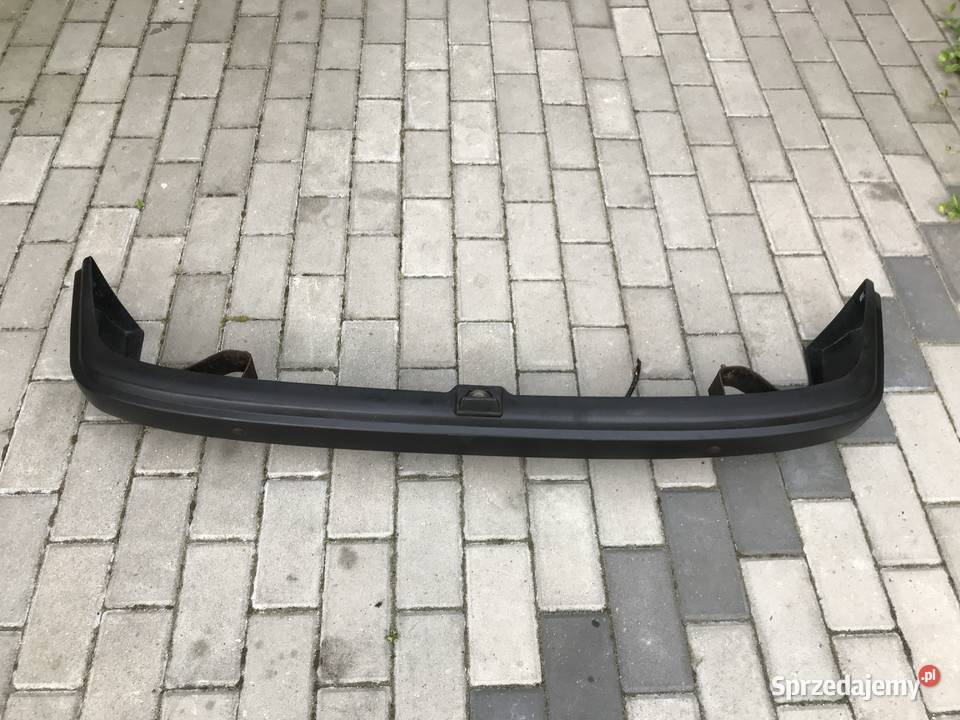 Zderzak tylni P4 Fiat 126p z mocowaniami zderzaki Włoszczowa