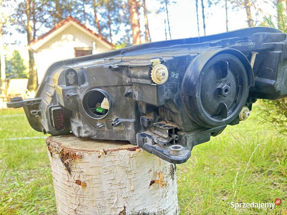 Lampa przednia prawa Skoda Superb III 1519 lubelskie Świdnik sprzedam