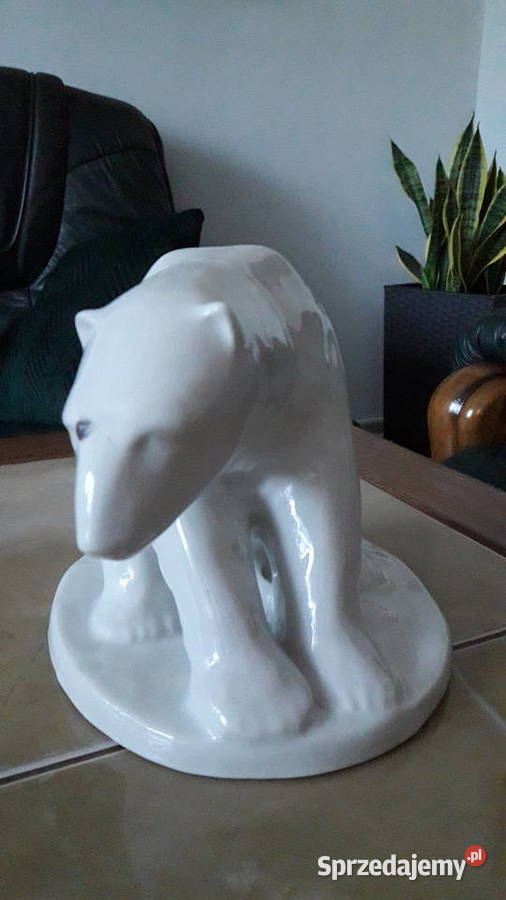 Figurka siedzącego niedżwiedzia Bogucice lata 60 Porcelana i szkło Janów Lubelski