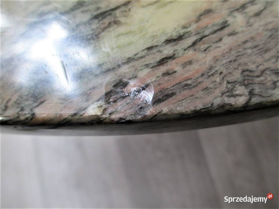 Kawowy stolik z kamiennym blatem Lublin