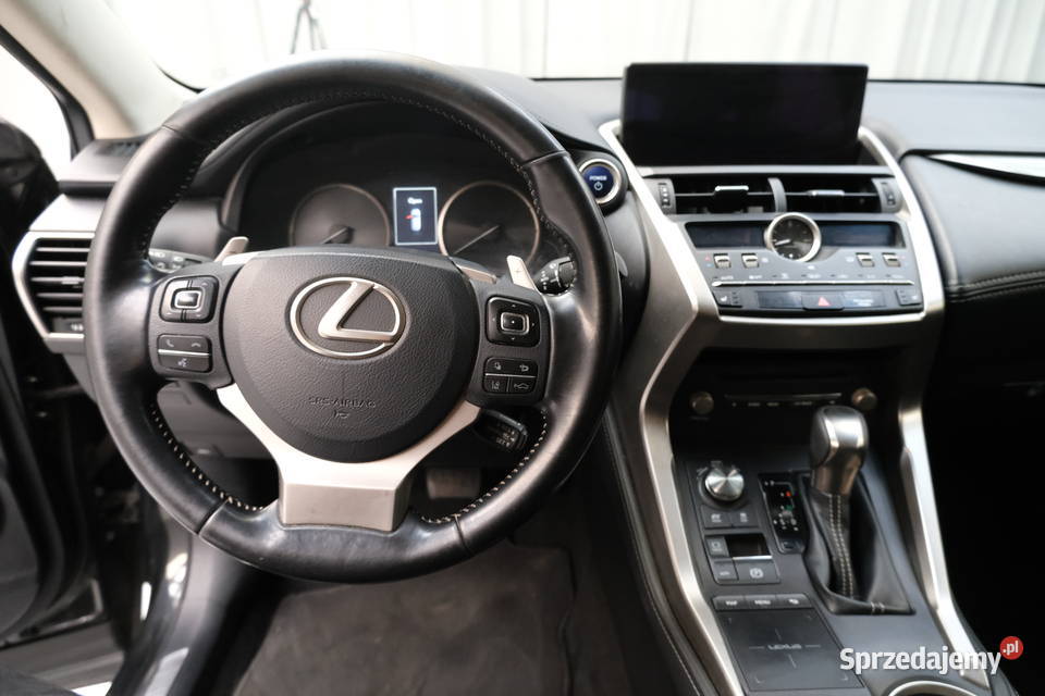 LEXUS NX300H 2018 249400 ccm 155 hybryda Warszawa