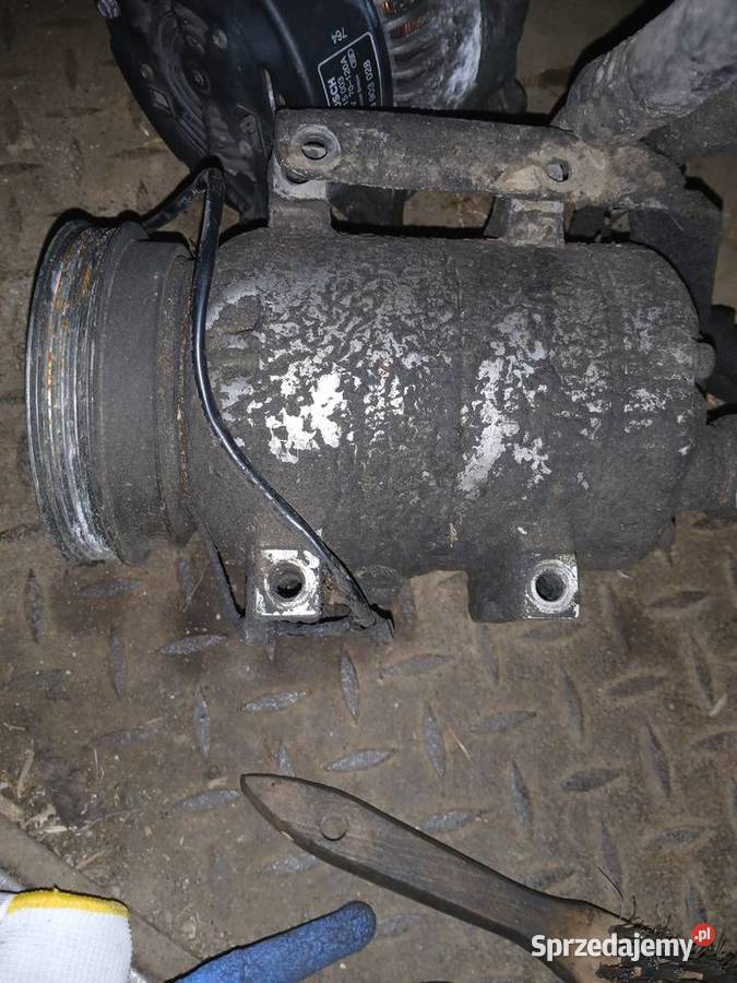 Audi a4 b5 passat 19tdi części osobowe Biecz sprzedam