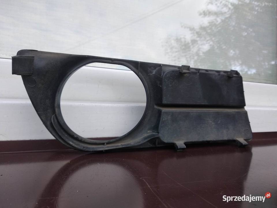 Toyota Corolla Verso 2 II kratka zderzaka lewa Sieradz