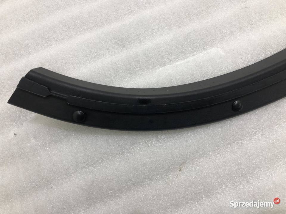 LISTWA BŁOTNIKA LEWA 55396053AB GRAND CHEROKEE