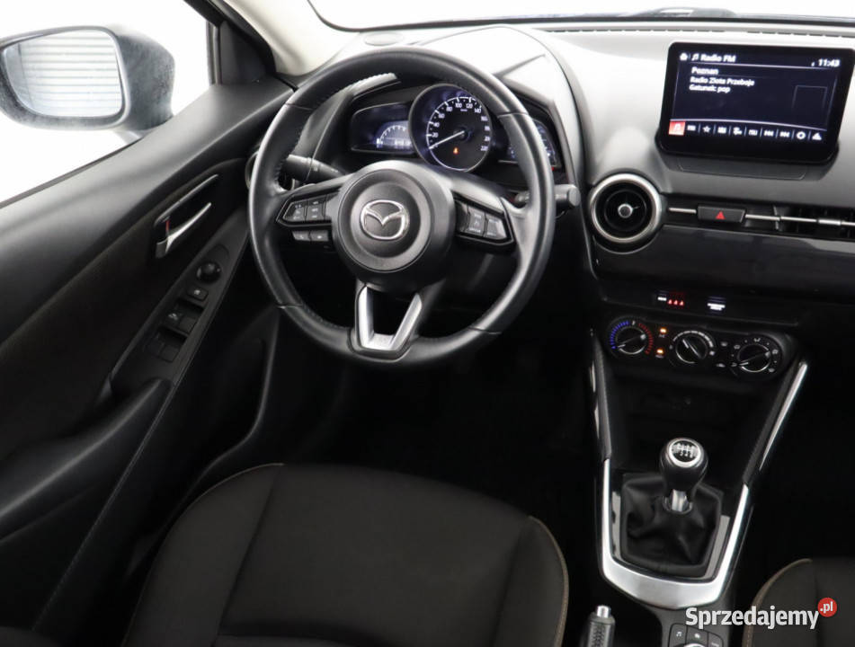 Mazda 2 15 16V wielofunkcyjna kierownica