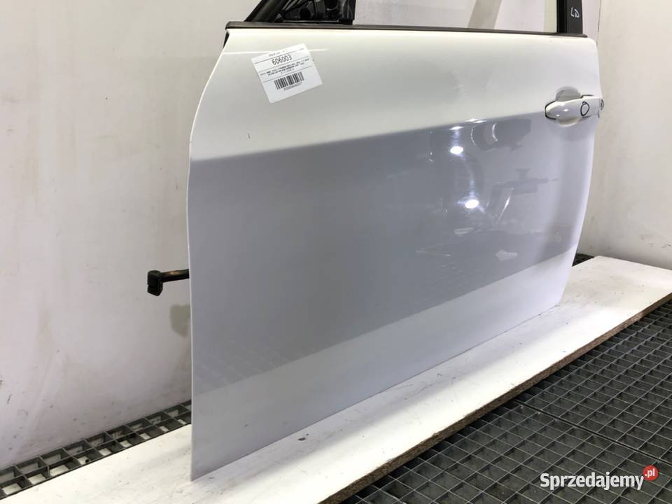 DRZWI LEWY PRZÓD BMW E91 Kombi 0412 osobowe