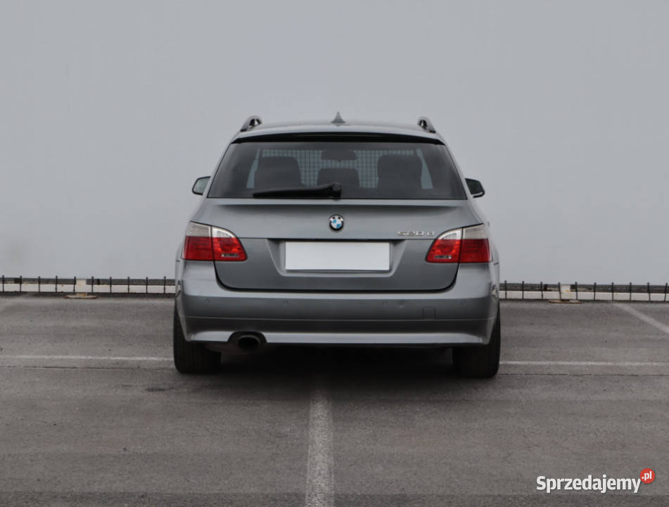 BMW 5 520d isofix