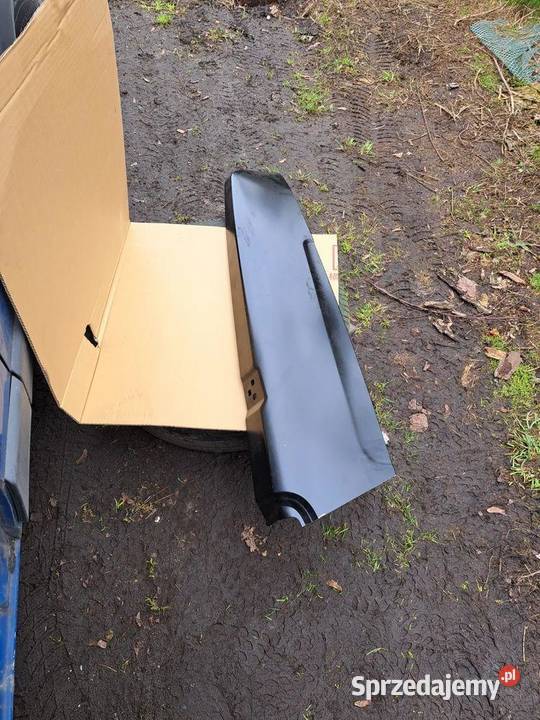 Narożnik słupek prawy tył tylny Renault Master