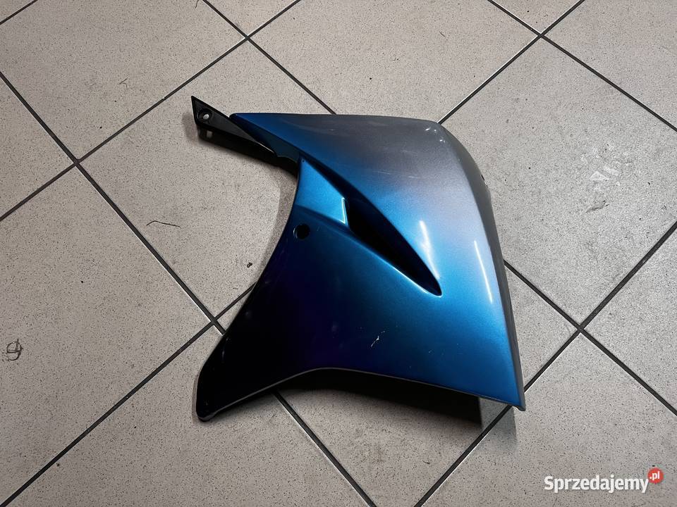 Boczek prawy czasza osłona Yamaha XT 125 Brzeszcze