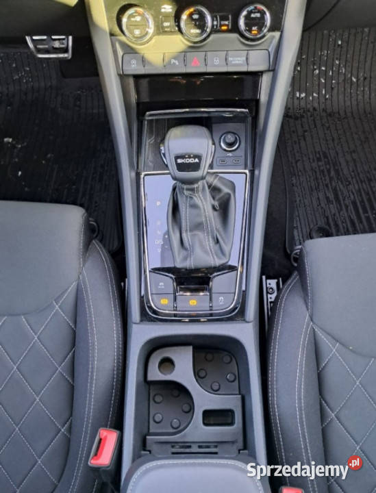 koda Karoq 15 TSI act sportline dsg podgrzewane tempomat