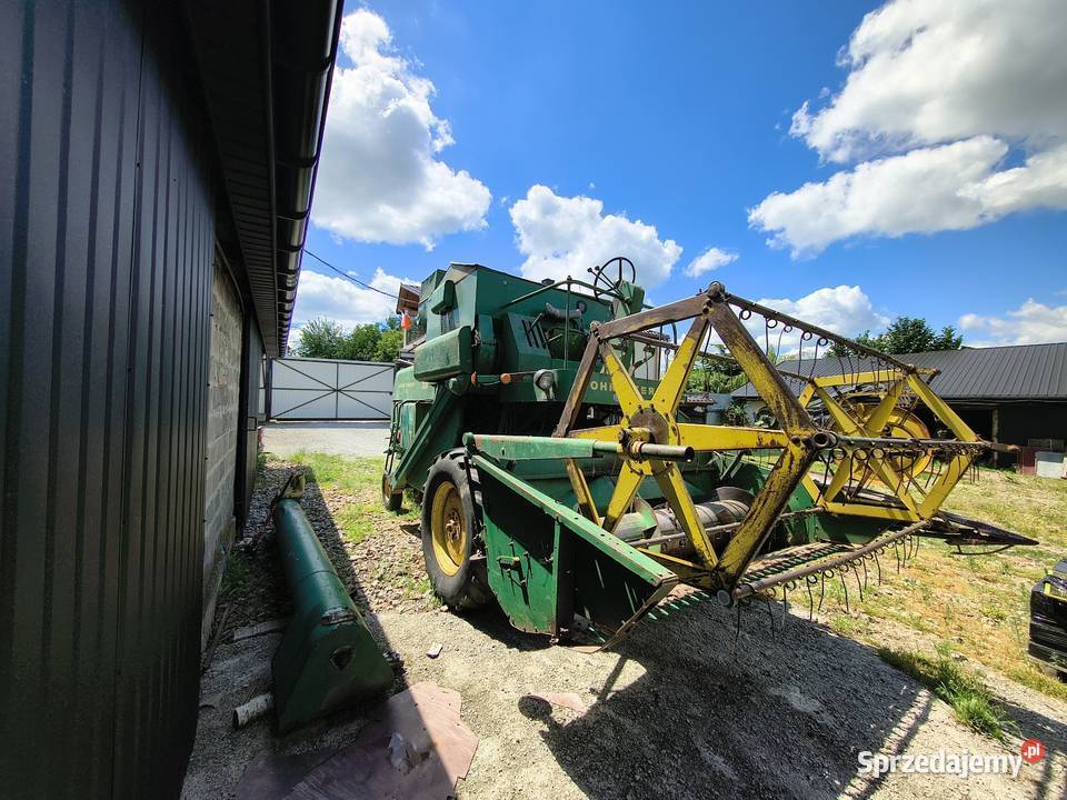 John Deere 330 z sieczkarnią Zbożowe Kombajny