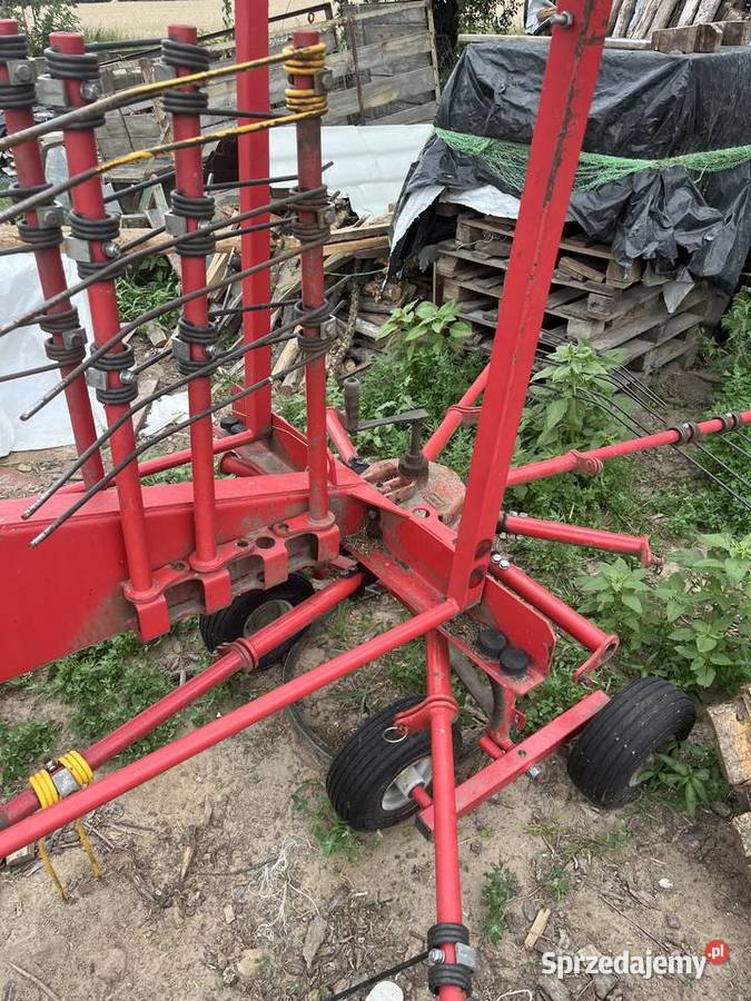 Zgrabiarka karuzelowa MetalTechnik szer 35 m nieuszkodzony sprzedam