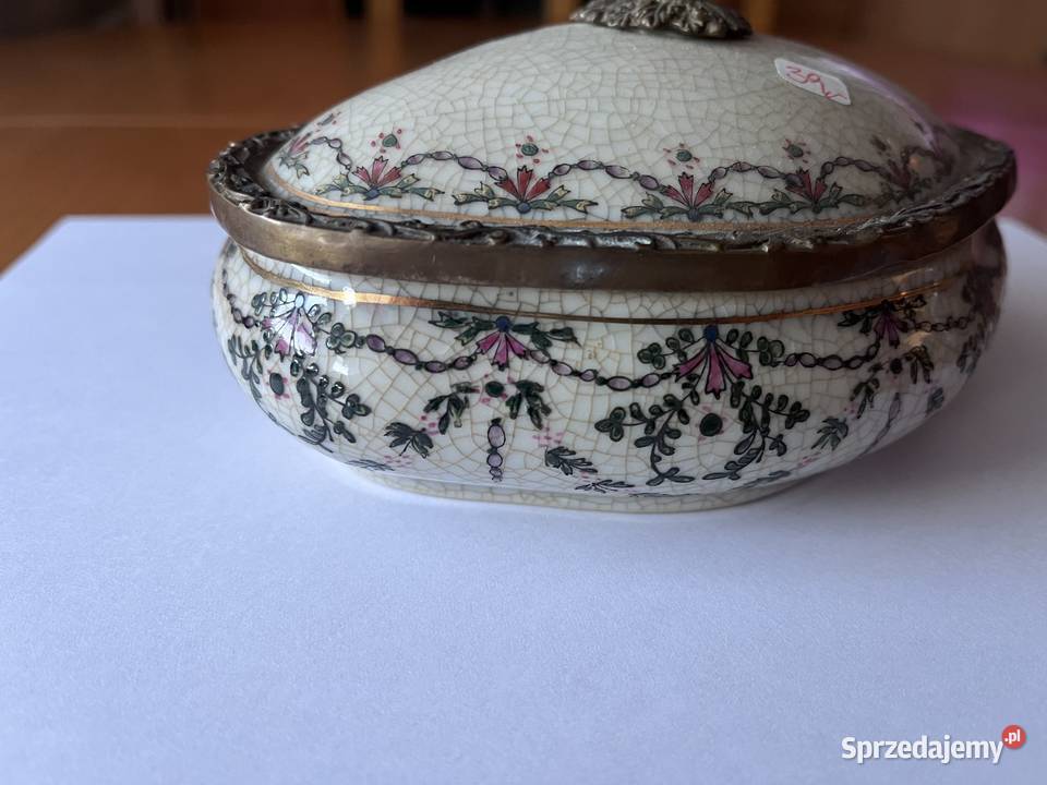Porcelanowa szkatułka Art Decor Caesar Trzebnica