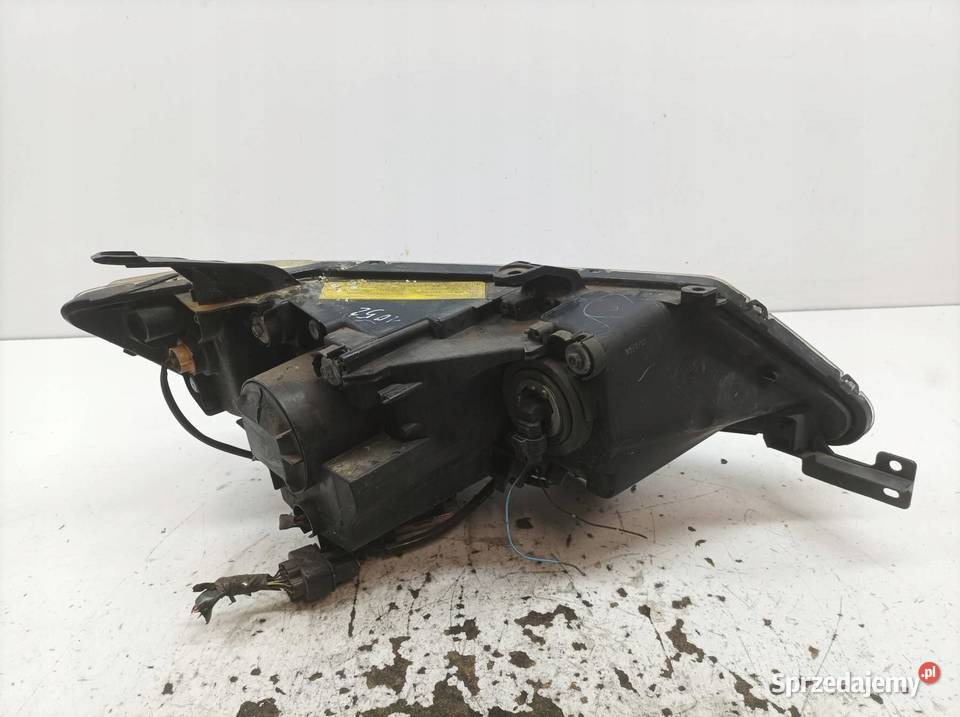 LAMPA PRZÓD LEWA XENON EU Mitsubishi Outlander