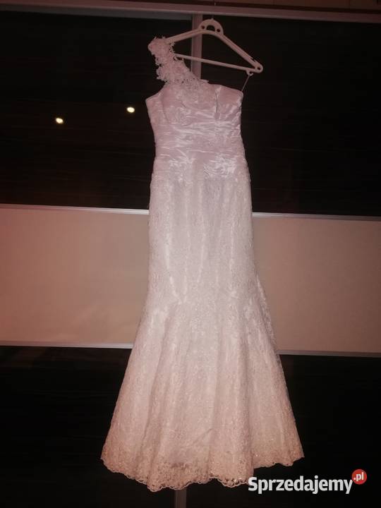 Suknia ślubna koronkowa sprzedam Kębłowo