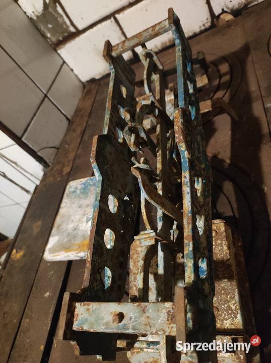 Zabytkowa żeliwna waga szalkowa 5 ok 19301950 Antyki łódzkie Radomsko