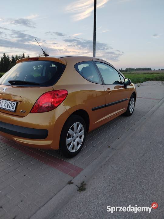 Peugeot 207 14 90 2006r złoty sprzedam