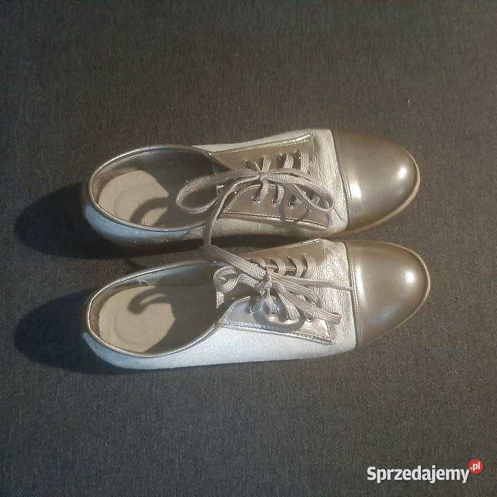 Buty 39 srebrne Chorzów sprzedam