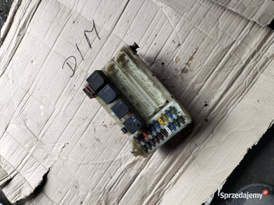 SKRZYNKA BEZPIECZNIKÓW FORD MONDEO MK1 MK2 18 TD Układ elektryczny lubelskie Kamień-Kolonia