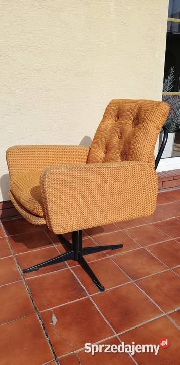 Fotel PRL unikat kręcony krzesło metalowy 59.5cm Fotele i pufy Sulbiny