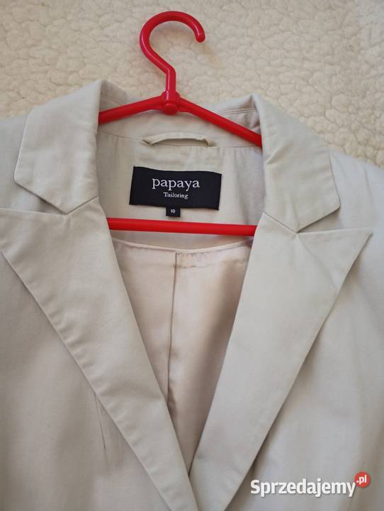 Żakiet damski w kolorze jasno beżowym Moda i Styl Dębica