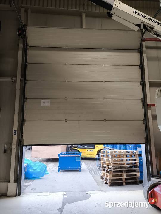 Brama przemysłowa 4000x4000 Hormann SPU F42 sprzedam