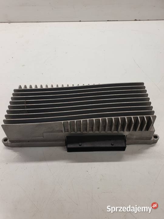 WZMACNIASZ AUDIO AUDI A4 B8 A5 Q5 8R0035223 Przystajń