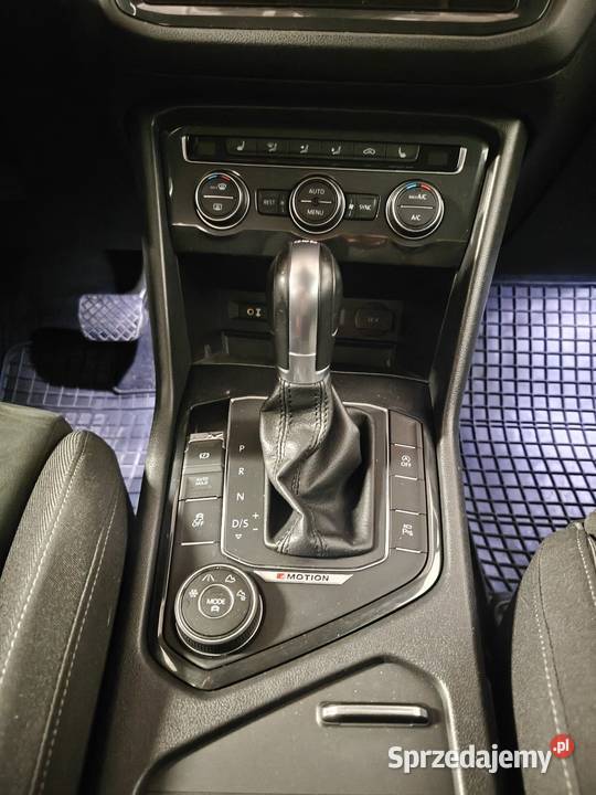 VW Touran 20 TSI 180 4x4 DSG przyciemniane szyby pomorskie Pruszcz Gdański