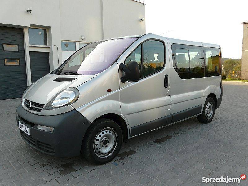 OPEL VIVARO Tour 19 CDTI 101 Klima 9 osób manualna Kielce sprzedam