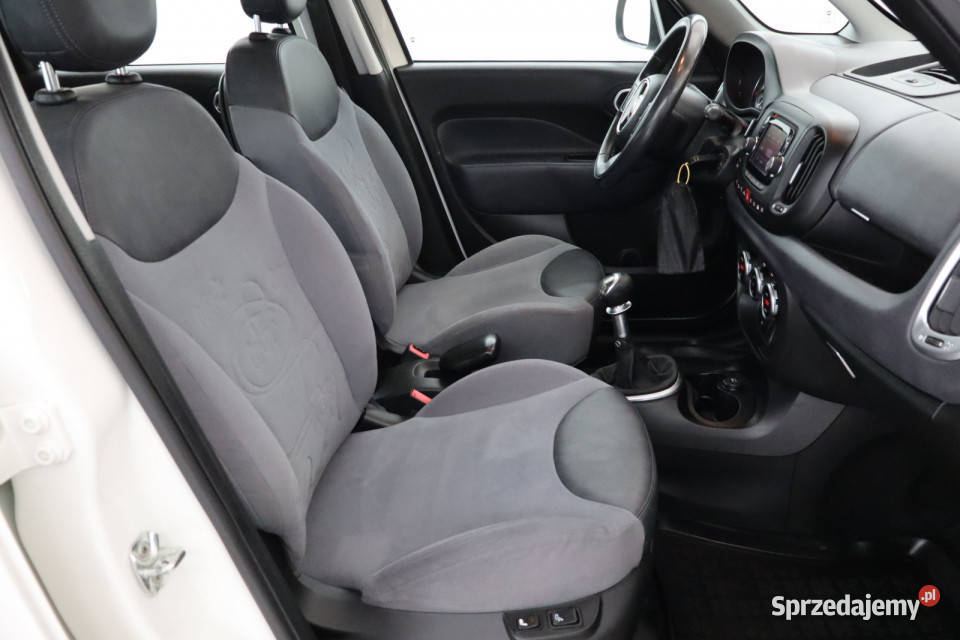 Fiat 500L 09 TwinAir radio