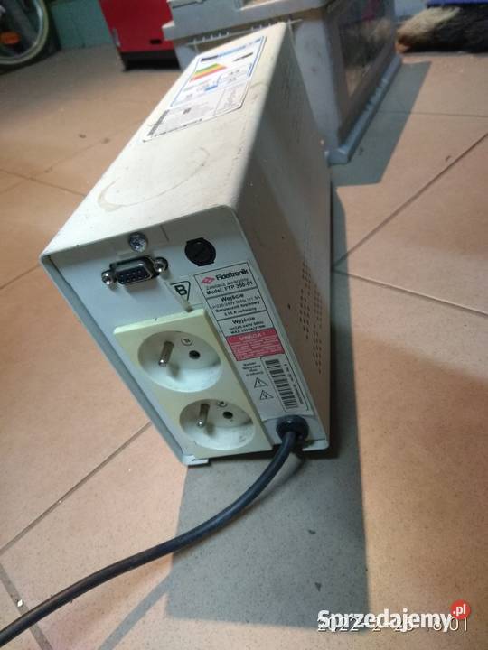 Ups 310va210W gniazda domowe 220v Kraków sprzedam