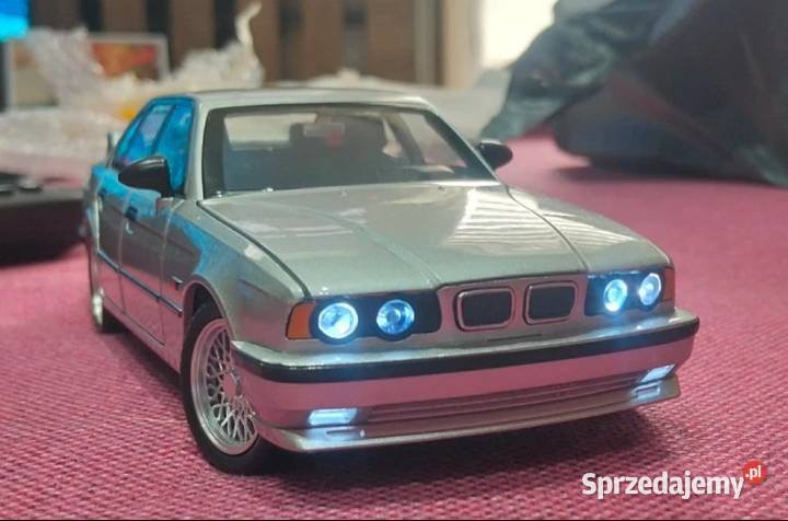 Model BMW M5 E34 w skali 1 24 sprzedam