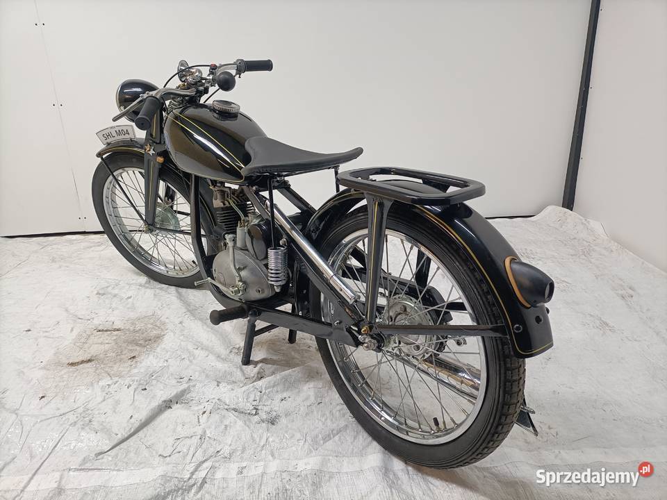 SHL M04 Zarejestrowana Padniewko