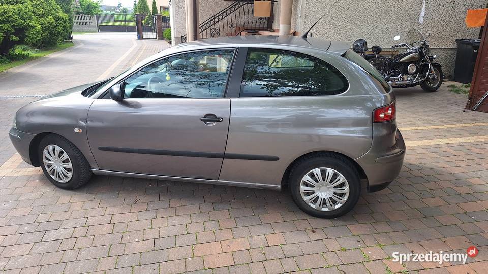 Seat IBIZA III 2002r benzyna 12 Tomaszów Mazowiecki sprzedam