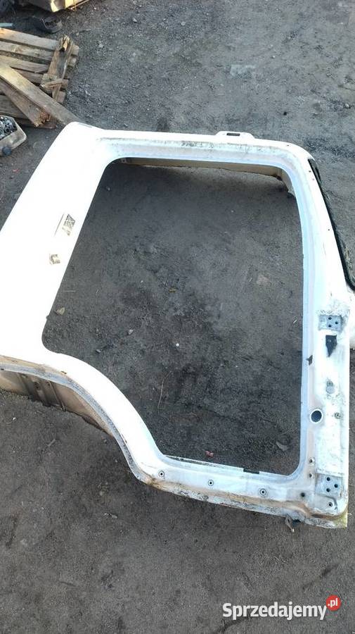 Mercedes Atego prawy bok Części samochodowe Zendek