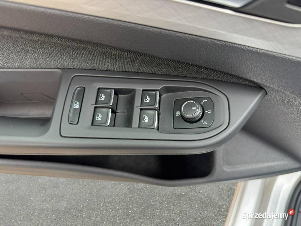 Volkswagen Golf 20 TDI Life Z Polskiego Salonu Golf Warszawa sprzedam