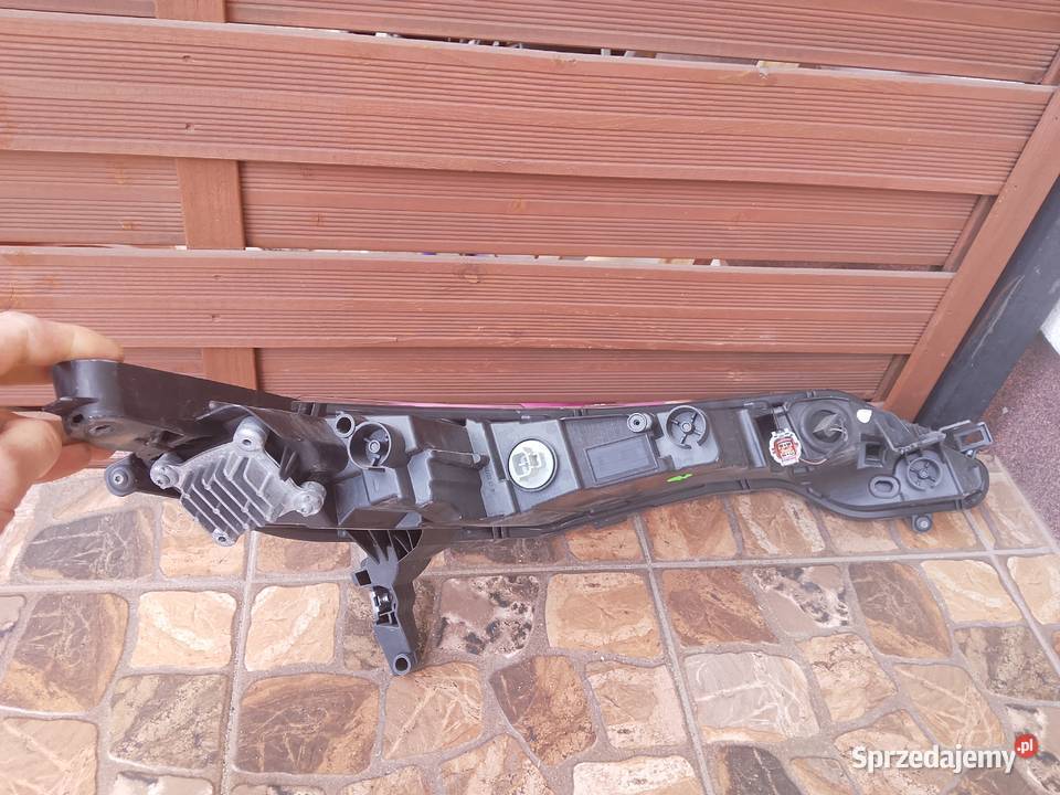 Nissan Juke F16 lampa lewa full LED sprzedam