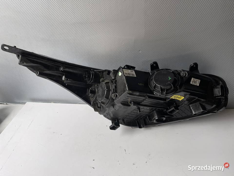 KIA CEED LEWA LAMPA PRZÓD Lampy przednie Ostroróg