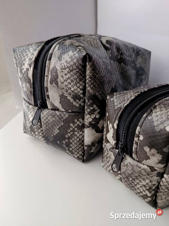 Kosmetyczka skorzana duża zestaw wzór skóry węża Konin