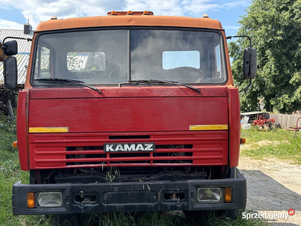 Sprzedam pojazd kamaz wywrotka zarejstrowany 20000km podkarpackie Chmielów