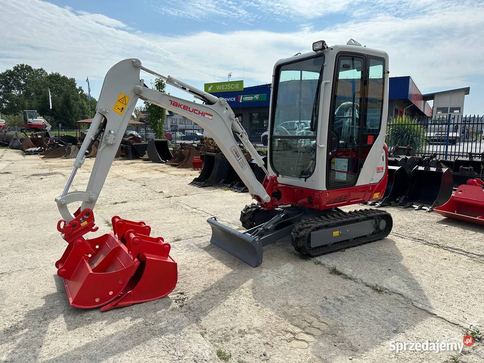 Nowa japońska minikoparka Takeuchi TB 216 Gorlice