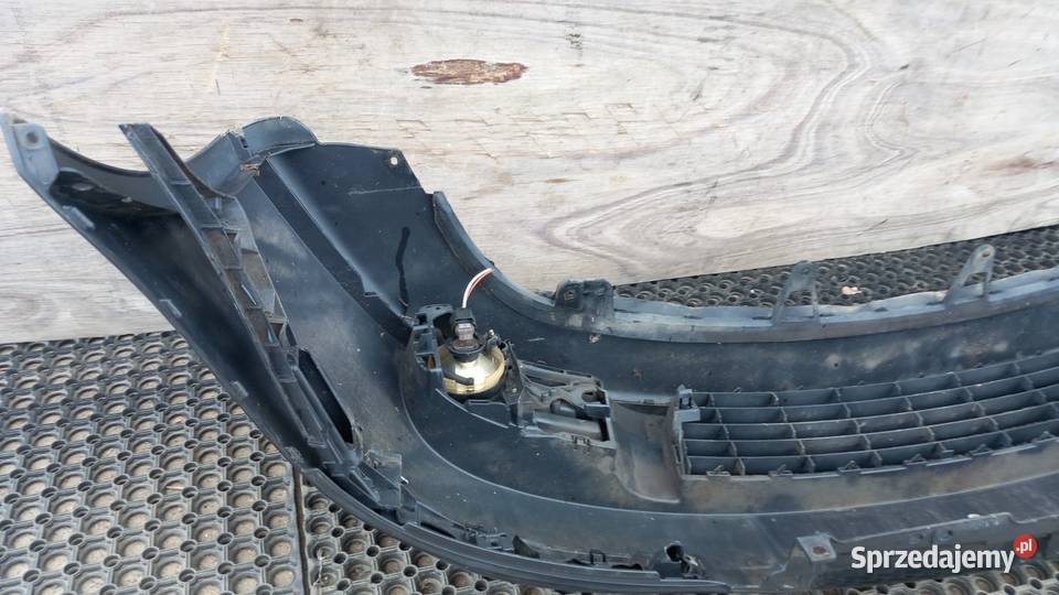 VW GOLF V HB ZDERZAK PRZÓD LC9Z HALOGEN