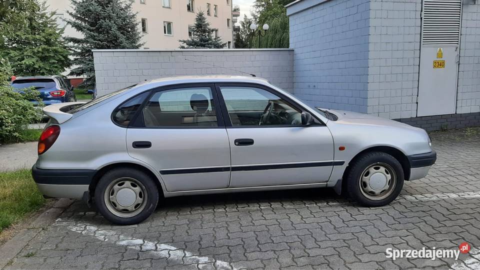 Toyota corolla 13 1999 benzyna Warszawa