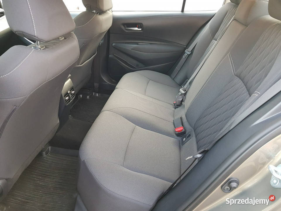 Toyota Corolla 15 Benzyna Salon Polska serwisowany w ASO